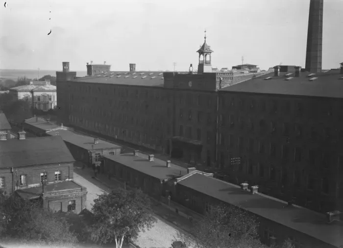 Framed Print : Panoramic view of the greatest Cotton factory of Lodtz. Largest in Europe. Photos show factory Framed Print : Panoramic view of the greatest Cotton factory of Lodtz. Largest in Europe. Photos show factory