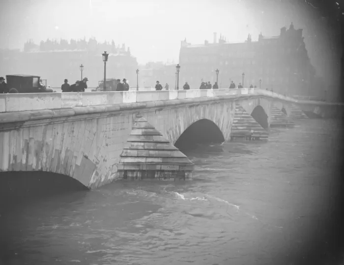 Framed Print : Paris under water. The 1740 mark on the Pont Royal, which the flood threatens to reach Framed Print : Paris under water. The 1740 mark on the Pont Royal, which the flood threatens to reach