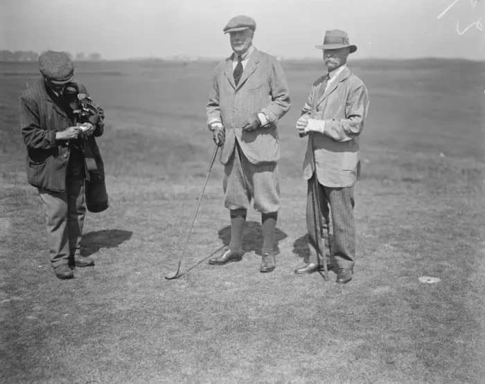 Framed Print : Parliamentary golf at Sandwich Lord Rathcreedan with Lord Wemyss ( left ) 12 June 1920