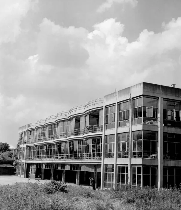 Framed Print : Peckham Health Centre or the Pioneer Health Centre was opened in 1935 in Peckham, south London Framed Print : Peckham Health Centre or the Pioneer Health Centre was opened in 1935 in Peckham, south London