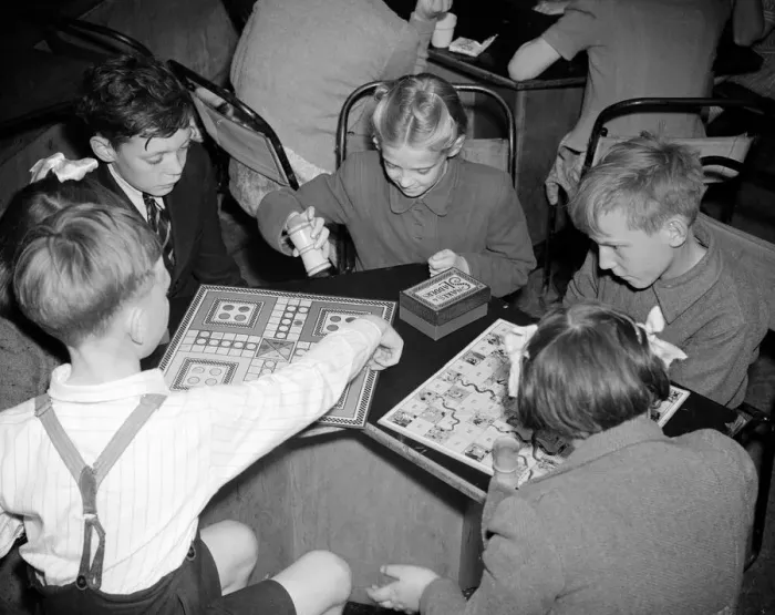Framed Print : Peckham Health Centre or the Pioneer Health Centre was opened in 1935 in Peckham, south London