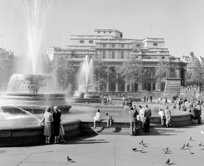 Framed Print : People around the fountains in Trafalgar Square, London, England. 1960 s Framed Print : People around the fountains in Trafalgar Square, London, England. 1960 s