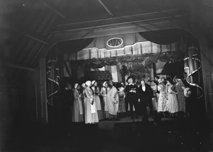 Framed Print : Petts Wood Operatic Society performing on stage. 1936 Framed Print : Petts Wood Operatic Society performing on stage. 1936