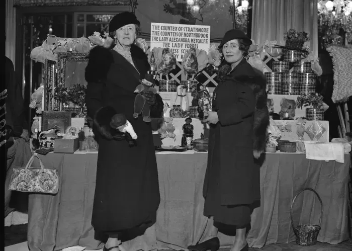 Framed Print : Pictured at the Scottish bazaar held at the Dorchester Hotel, London, in aid of the Waifs Framed Print : Pictured at the Scottish bazaar held at the Dorchester Hotel, London, in aid of the Waifs