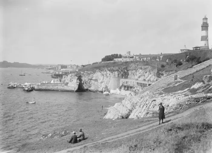 Framed Print : Plymouth, Devon 1927 Framed Print : Plymouth, Devon 1927