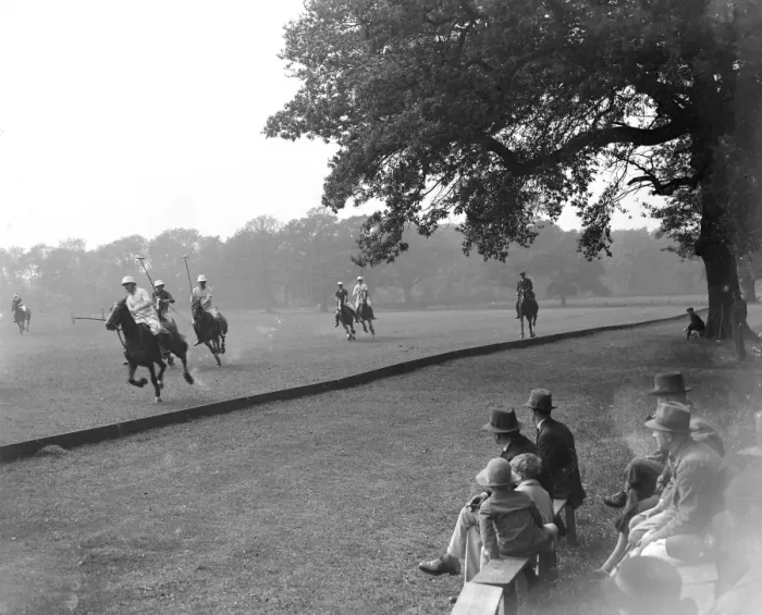 Framed Print : Polo at Chislehurst, Kent. 1934 Framed Print : Polo at Chislehurst, Kent. 1934