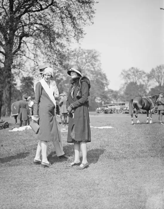 Framed Print : Polo at Ranelagh - Gunners versus Merchiston. Mrs Dudley Ward and Mrs Edgar Brassey Framed Print : Polo at Ranelagh - Gunners versus Merchiston. Mrs Dudley Ward and Mrs Edgar Brassey