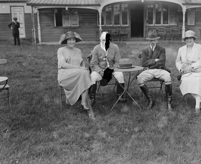 Framed Print : Polo at Worcester Park - Quidnuncs versus Templeton. Miss E Dowling. 5 May 1923