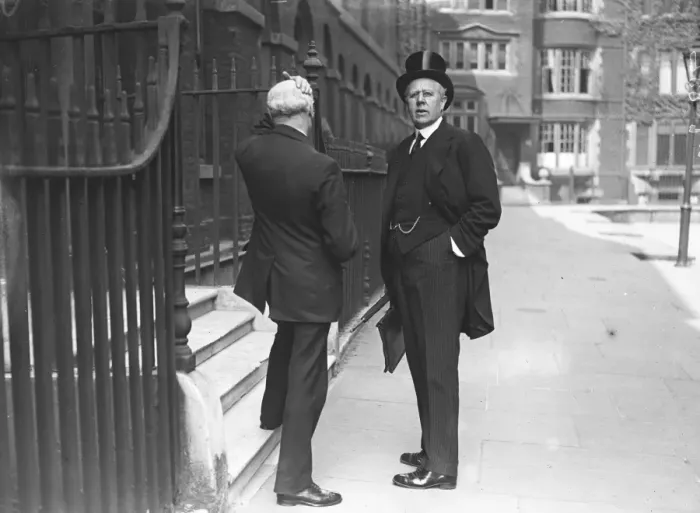 Framed Print : Prayer Book revision meeting at Church House, Westminster. Lord Daryngton ( formerly Framed Print : Prayer Book revision meeting at Church House, Westminster. Lord Daryngton ( formerly