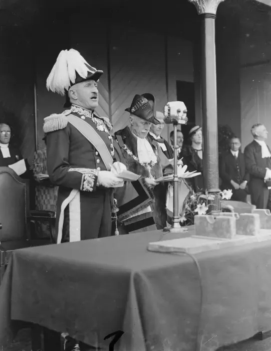 Framed Print : The presentation of the Erith Charter. The Marquess Camden is giving a speech Framed Print : The presentation of the Erith Charter. The Marquess Camden is giving a speech