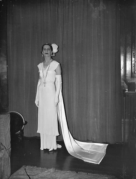 Presented at their majestic fourth court. Mrs T Reed Vreeland, wife of Mr T Reed Vreeland