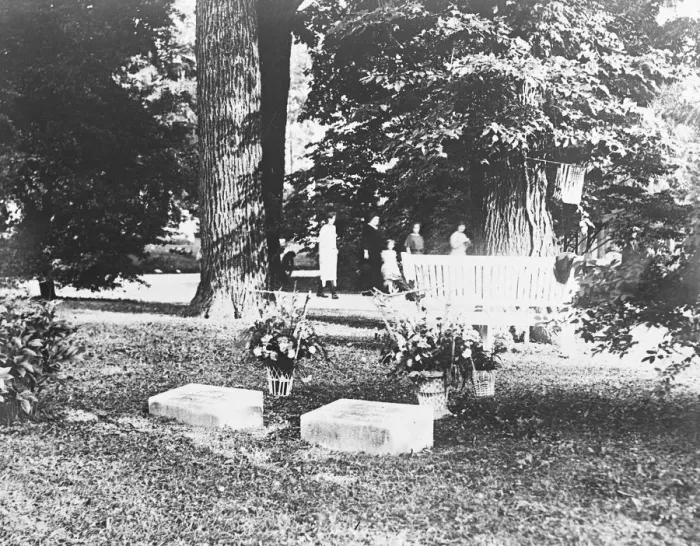 Framed Print : President Hardings last resting place The Harding family plot in the cemetery at Marion Ohio Framed Print : President Hardings last resting place The Harding family plot in the cemetery at Marion Ohio