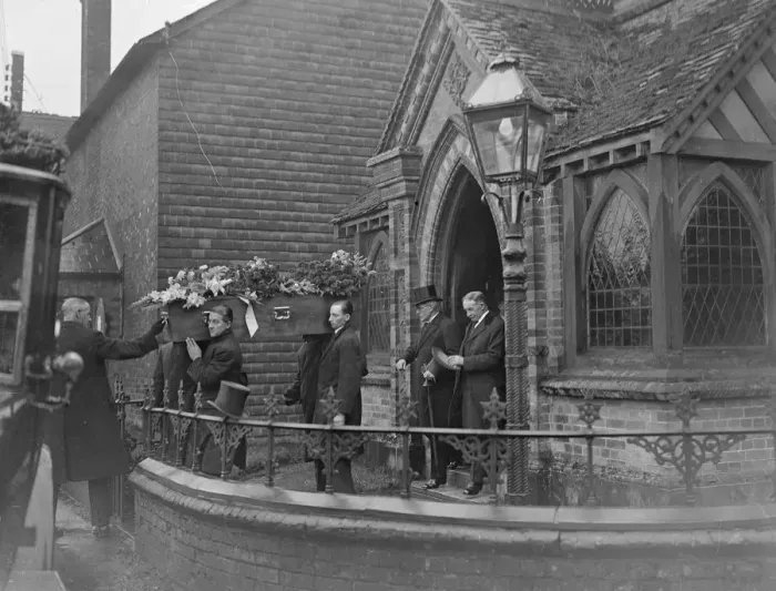Framed Print : Prime Minister and his family attend funeral of his aunt at Ardingly Framed Print : Prime Minister and his family attend funeral of his aunt at Ardingly