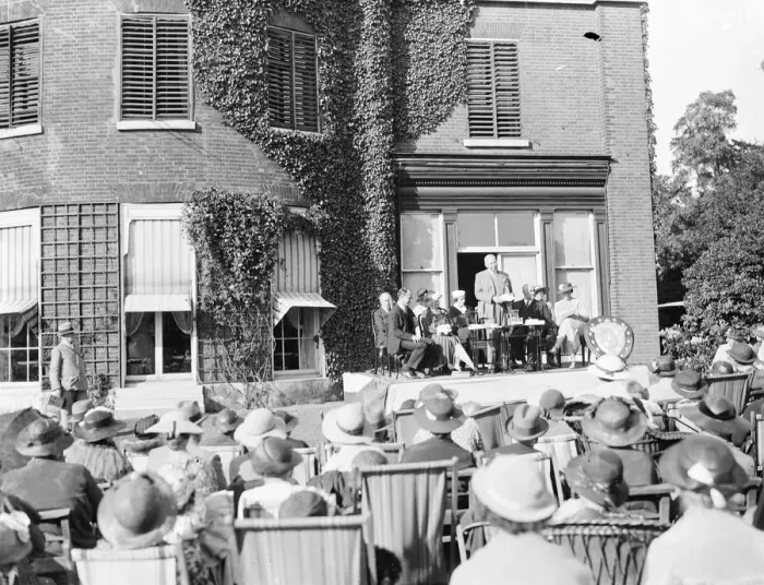Framed Print : Primrose fete in Chislehurst, Kent. 1935 Framed Print : Primrose fete in Chislehurst, Kent. 1935