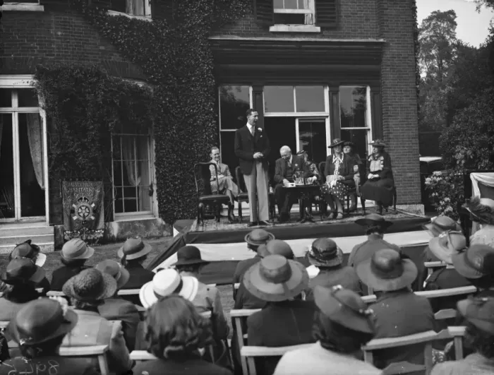 Framed Print : The Primrose League Fete in Chislehurst, Kent. 1938