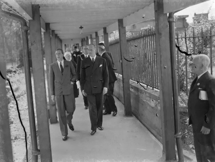 Framed Print : Prince George, the Duke of Kent (left), visits the new nurse home at the Memorial