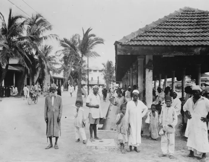 Framed Print : The Prince of Waless visit to Zanzibar. At the market place in Zanzibar. 1 Framed Print : The Prince of Waless visit to Zanzibar. At the market place in Zanzibar. 1