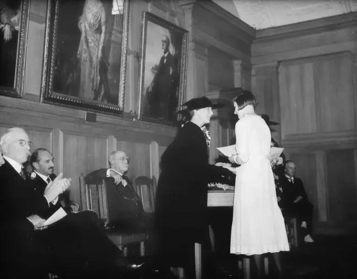 Framed Print : Princess Alice of Albany at the speech day at Farringtons School in Chislehurst, Kent Framed Print : Princess Alice of Albany at the speech day at Farringtons School in Chislehurst, Kent