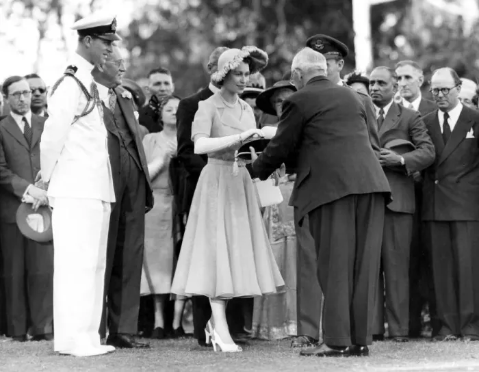 Framed Print : Princess Elizabeth receives the key and title deeds of Royal Lodge from Mr W. K. Horne Framed Print : Princess Elizabeth receives the key and title deeds of Royal Lodge from Mr W. K. Horne
