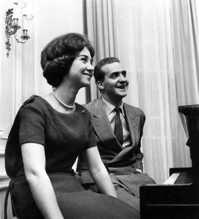 Framed Print : Princess Sophia of Greece and her fiance Don Juan Carlos, Pretender to the Spanish throne Framed Print : Princess Sophia of Greece and her fiance Don Juan Carlos, Pretender to the Spanish throne