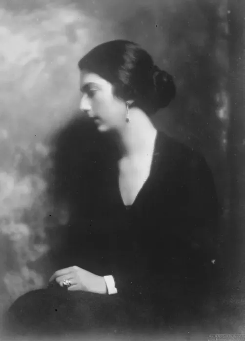 Framed Print : Princess Yolanda Calvi di Bergolo, the King of Italys eldest daughter, who is Framed Print : Princess Yolanda Calvi di Bergolo, the King of Italys eldest daughter, who is