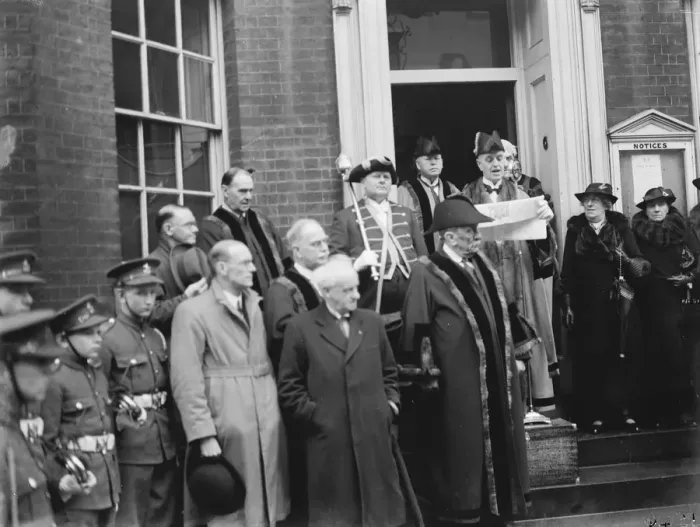 Framed Print : A proclamation in Dartford, Kent. 1936