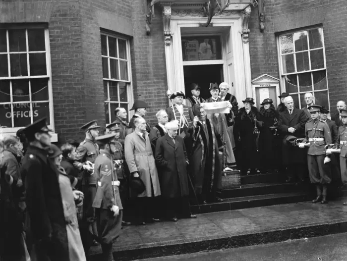 Framed Print : A proclamation in Dartford, Kent. 1936 Framed Print : A proclamation in Dartford, Kent. 1936