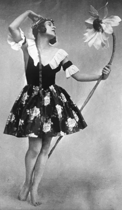 Framed Print : Puccinis Niece to Dance in England Signora Victoria Capiello, niece of Puccini Framed Print : Puccinis Niece to Dance in England Signora Victoria Capiello, niece of Puccini