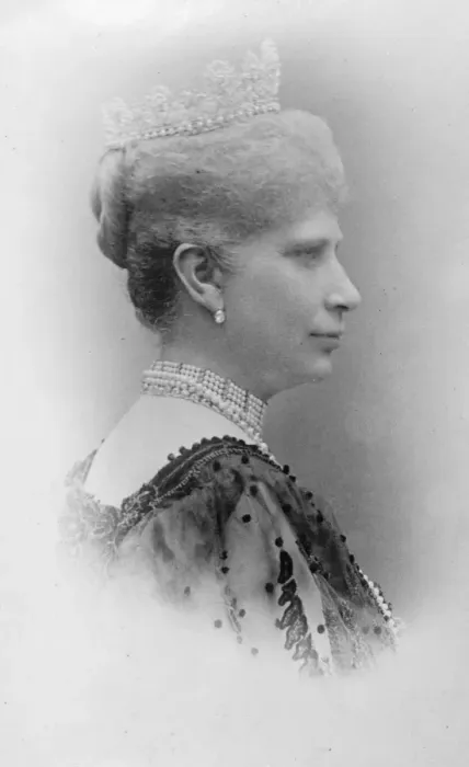 Framed Print : The Queen Dowager of Denmark 16 October 1924