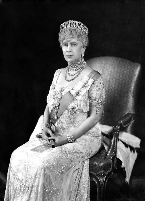 Framed Print : Queen Mary 1937 formal portrait in Court Dress