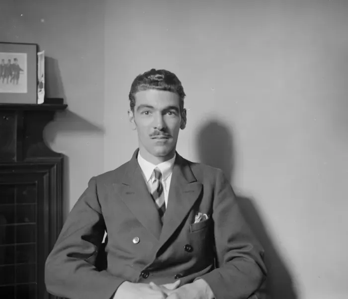 Framed Print : R V Walling. ( Secretary of the Institute of Journalists ). 17 August 1928 Framed Print : R V Walling. ( Secretary of the Institute of Journalists ). 17 August 1928