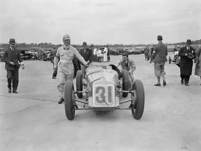 Framed Print : Race for British Empire trophy at Brooklands. Many famous British racing drivers Framed Print : Race for British Empire trophy at Brooklands. Many famous British racing drivers