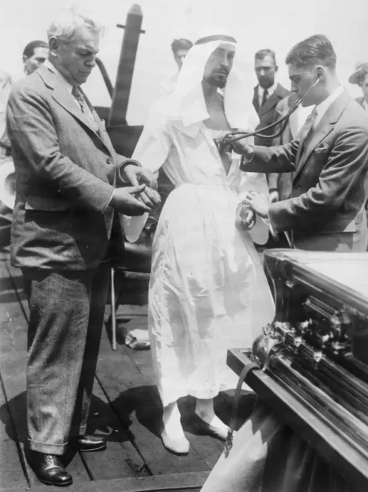 Framed Print : Rahmen Bey, Egyptian Fakir, tested at New York. Rahmen Bey being examined by Framed Print : Rahmen Bey, Egyptian Fakir, tested at New York. Rahmen Bey being examined by