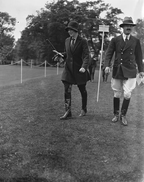 Ranelagh mounted sports. Major L M Gibbs and Hon Imogen Grenfell. 1926