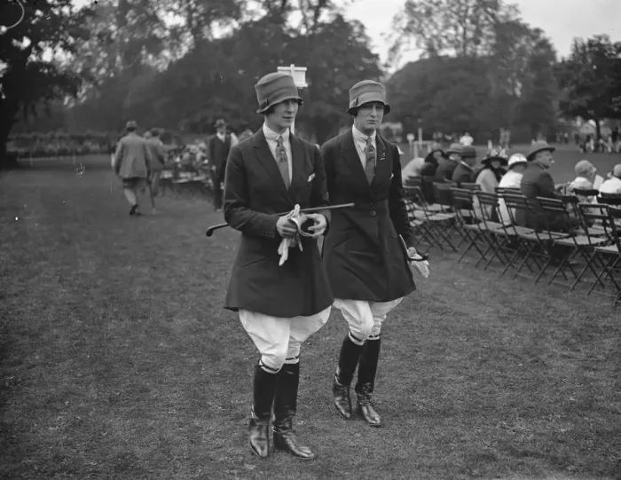 Framed Print : Ranelagh Mounted Sports Miss M Machin and Miss B Machin 1926