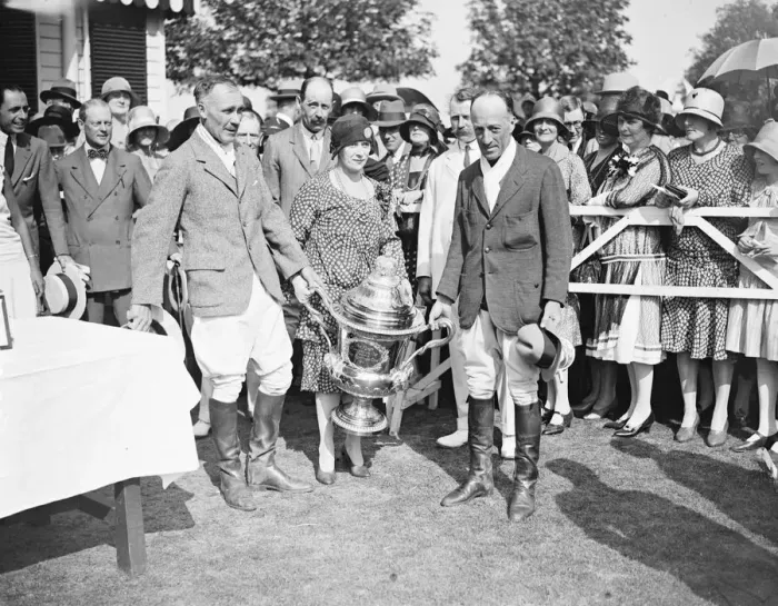 Framed Print : Ranelagh Polo club - Kings Coronation Cup Final MME Merrey Del Val, Who presented Framed Print : Ranelagh Polo club - Kings Coronation Cup Final MME Merrey Del Val, Who presented