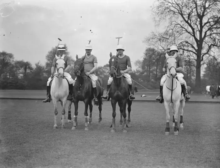 Framed Print : Ranelagh Polo club - M Battery R H A, - left to right, Captain C J McKay, Mr