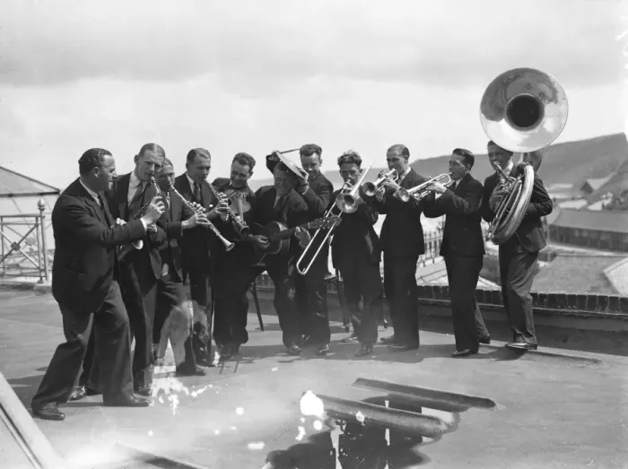 Framed Print : Raymon Newton ( left ) and his band at Scarborough, Yorkshire Framed Print : Raymon Newton ( left ) and his band at Scarborough, Yorkshire