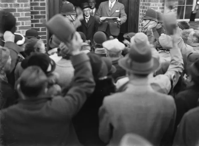 Framed Print : The reading of the election result in Sidcup, Kent. 1935 Framed Print : The reading of the election result in Sidcup, Kent. 1935