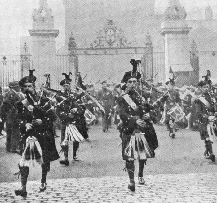 Framed Print : Returning from Holyrood after the investiture: The Pipers of the Royal Company of Archers