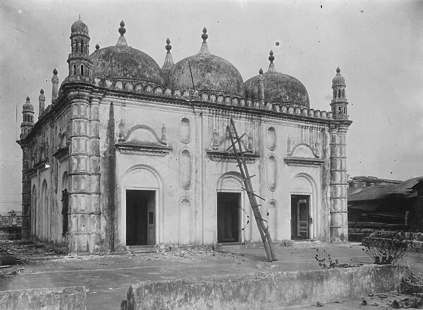 Riots in India. A Mahomedan Mosque in Calcutta after it had suffered considerable