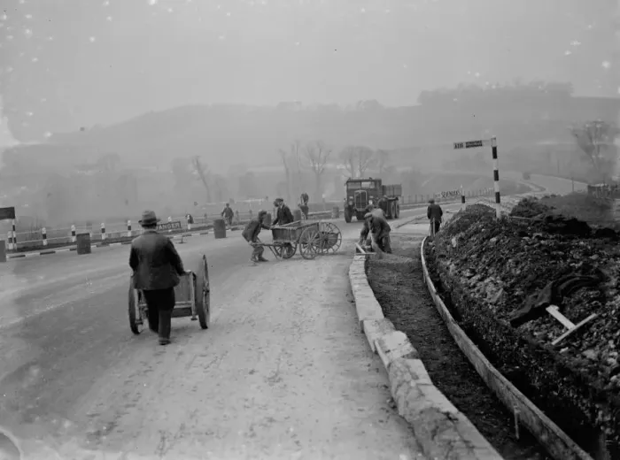 Framed Print : Road works at Farningham in Kent. Workmen banking the road. 1936 Framed Print : Road works at Farningham in Kent. Workmen banking the road. 1936