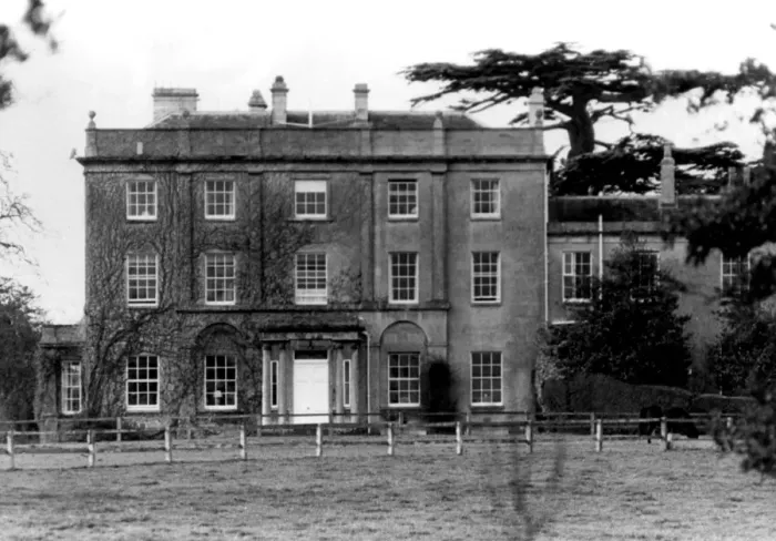Framed Print : Rolling Stones singer, Mick Jaggers home in The Royal Triangle