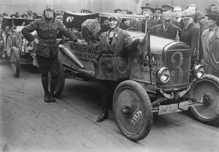 Framed Print : Round the world in a motor car. Capt Wanderwell, of America, who made a bet that he