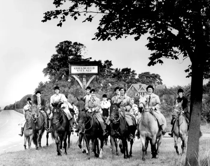 Framed Print : ON ROUTE FOR A WEEKs CAMP Members of the N. W. Kent Pony Club Passing Chelsfield Framed Print : ON ROUTE FOR A WEEKs CAMP Members of the N. W. Kent Pony Club Passing Chelsfield