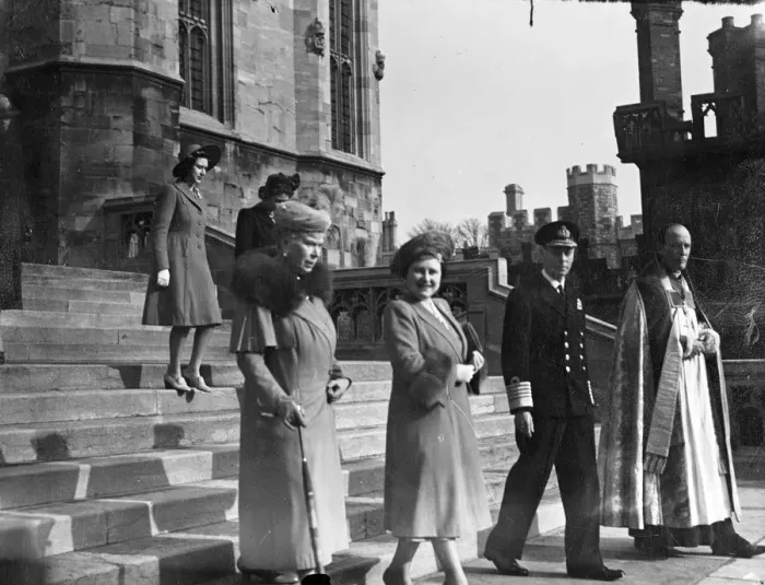 Framed Print : The Royal family was present at the wedding of Mrs Lavinia Lascelles, daughter of Framed Print : The Royal family was present at the wedding of Mrs Lavinia Lascelles, daughter of