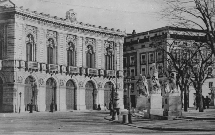 Framed Print : The Royal Opera house, Madrid 15 October 1925 Framed Print : The Royal Opera house, Madrid 15 October 1925