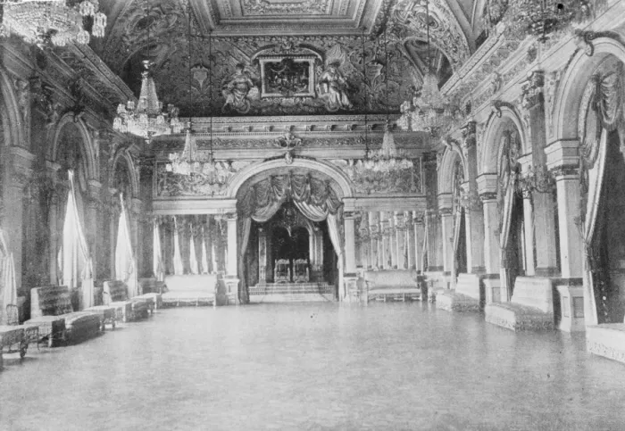 Framed Print : The royal palace, Bucharest was destroyed by fire. 8 December 1926