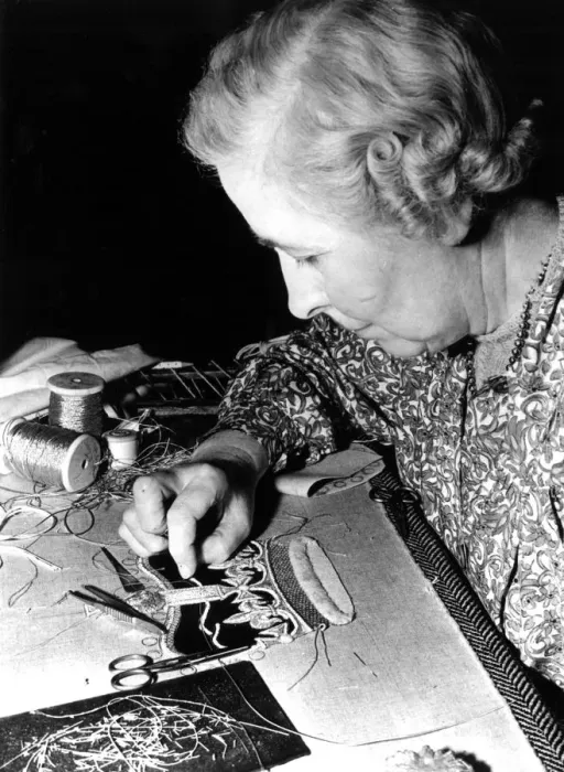 Framed Print : At the Royal School of Needlework in London, Miss R Essam works on the minute detail Framed Print : At the Royal School of Needlework in London, Miss R Essam works on the minute detail