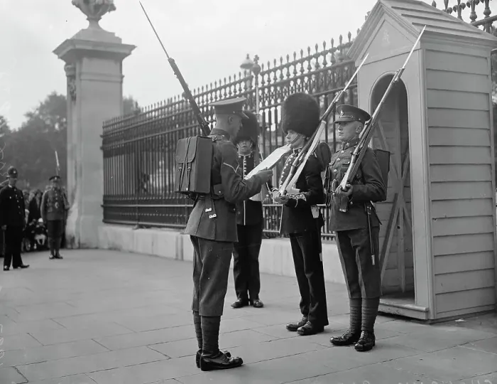 Framed Print : Royal Sussex regiment take over guard duties at Buckingham Palace. The relief Framed Print : Royal Sussex regiment take over guard duties at Buckingham Palace. The relief